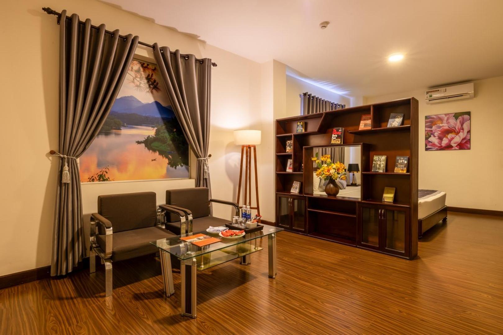 Baly Hotel Hue Exterior foto